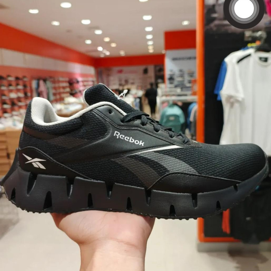 sepatu reebok - utama