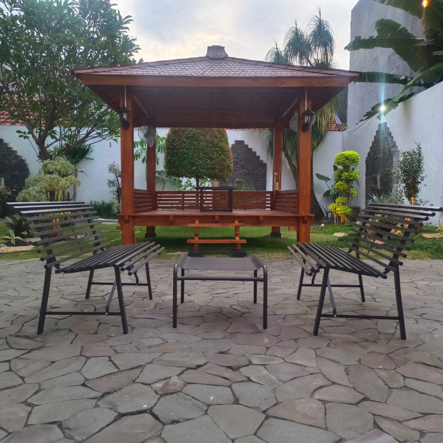 Gazebo Kayu Jati