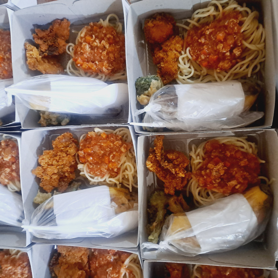 Makanan bergizi paket 5 - utama