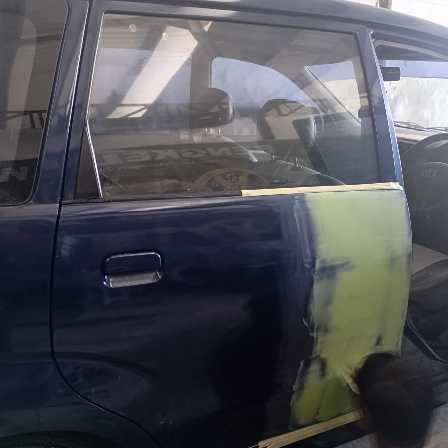 Kenteng Las dan Cat Mobil Toyota Avanza - detail