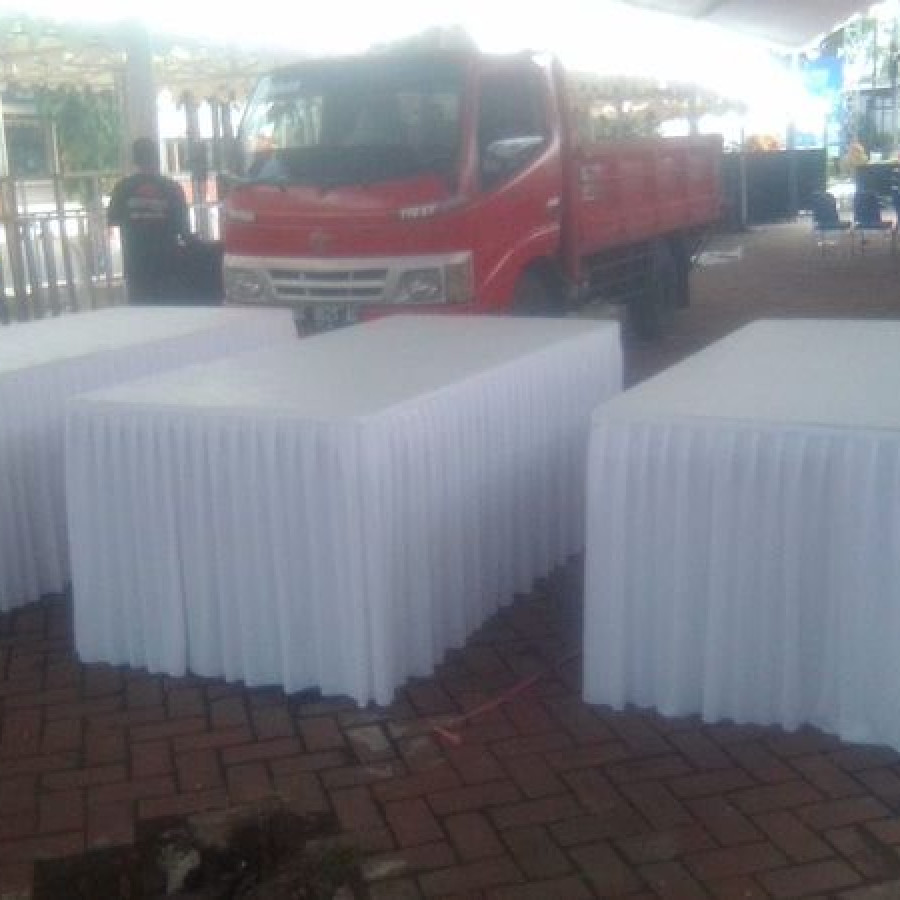 Sewa Meja Backstage