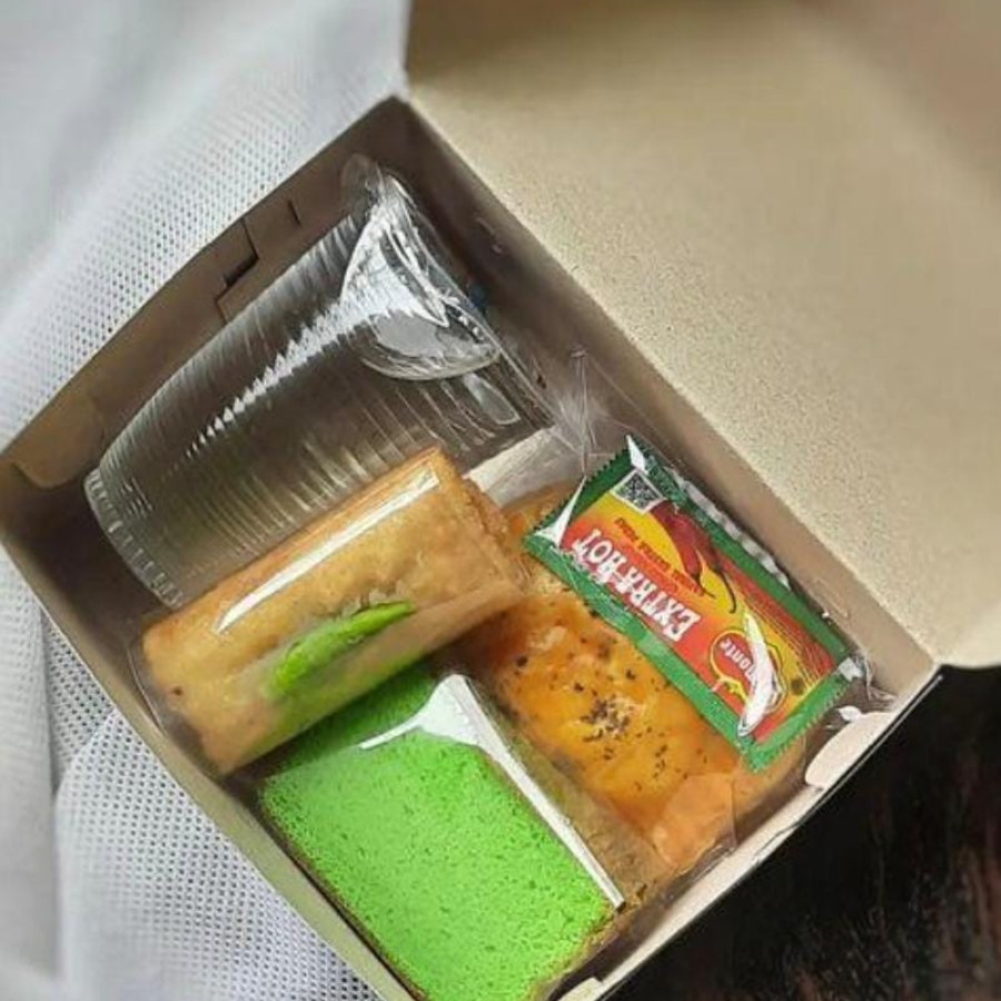 SNACK DUS + kopi/teh Godhong Jeruk Paket B - utama
