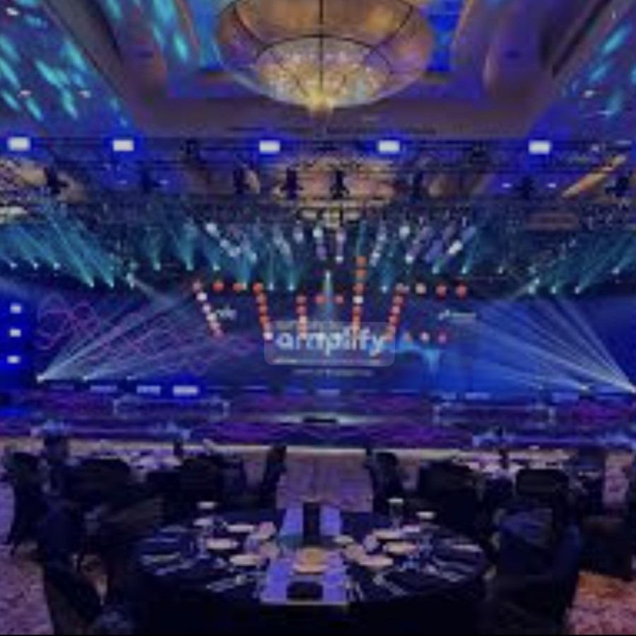 Perlengkapan Panggung dan kelengkapan lainya untuk konser - depan