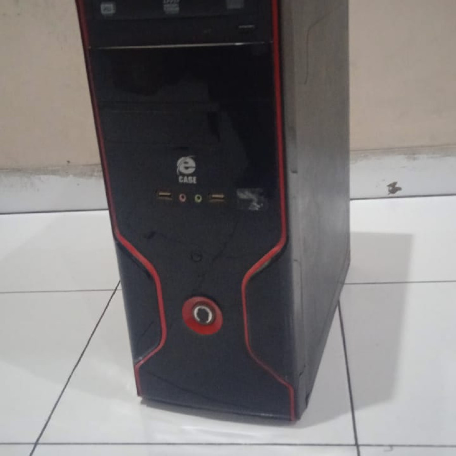 Service komputer