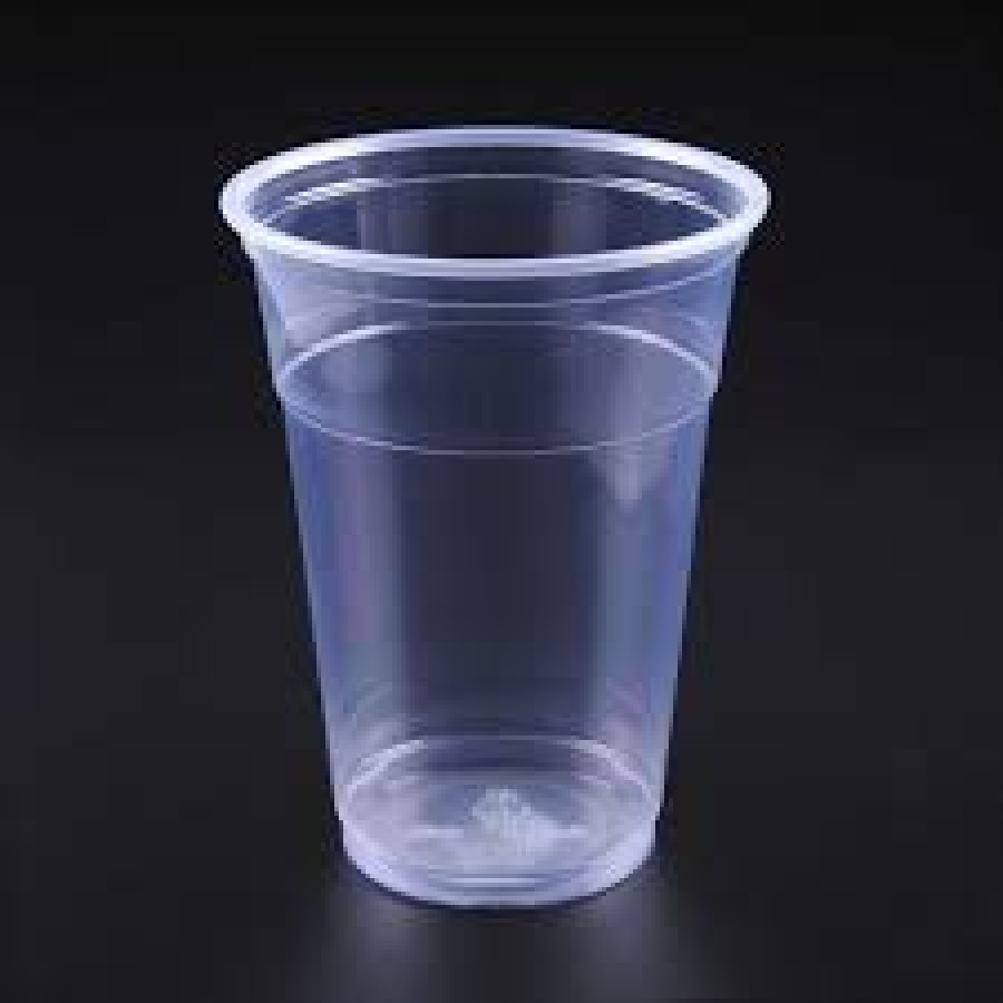 Gelas plastik disposibel