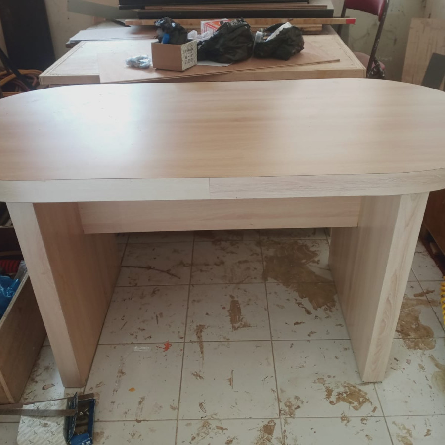 MEJA MEETING UK. 300X100X80