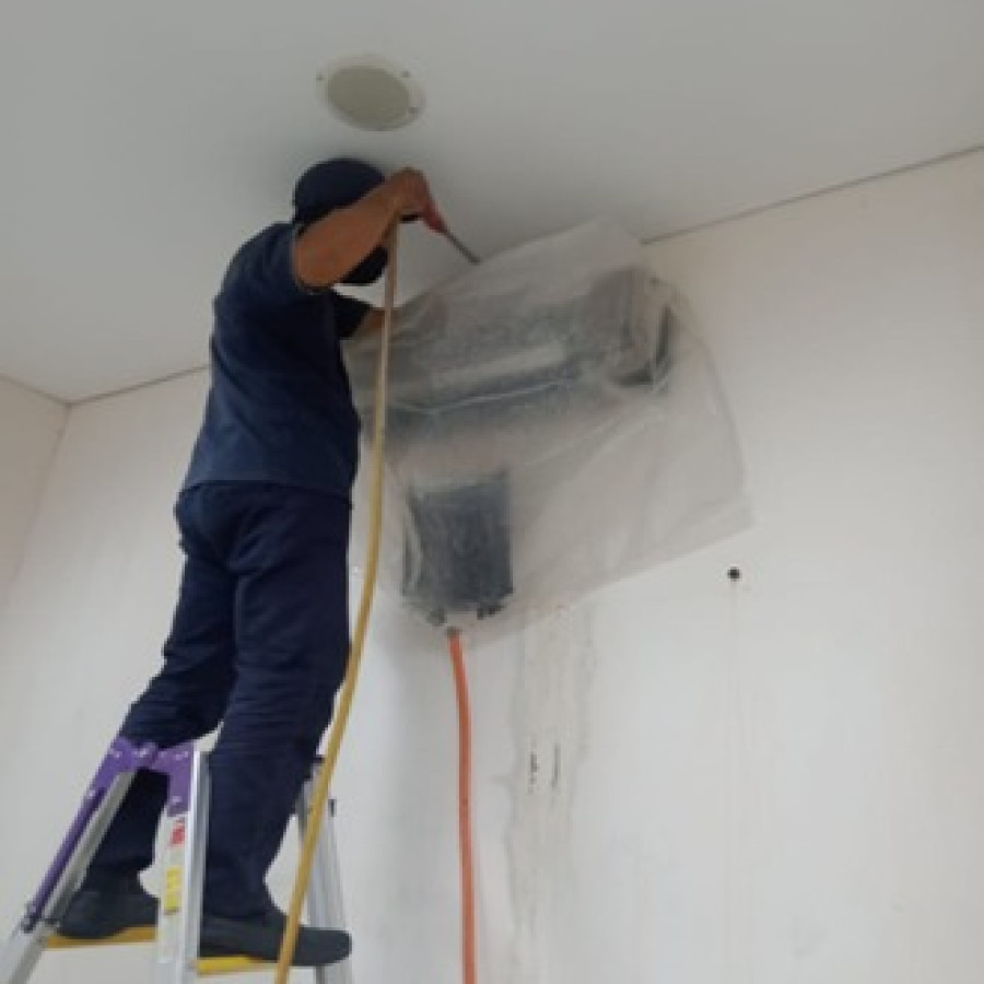 Service Cuci IU VRV Wall - depan