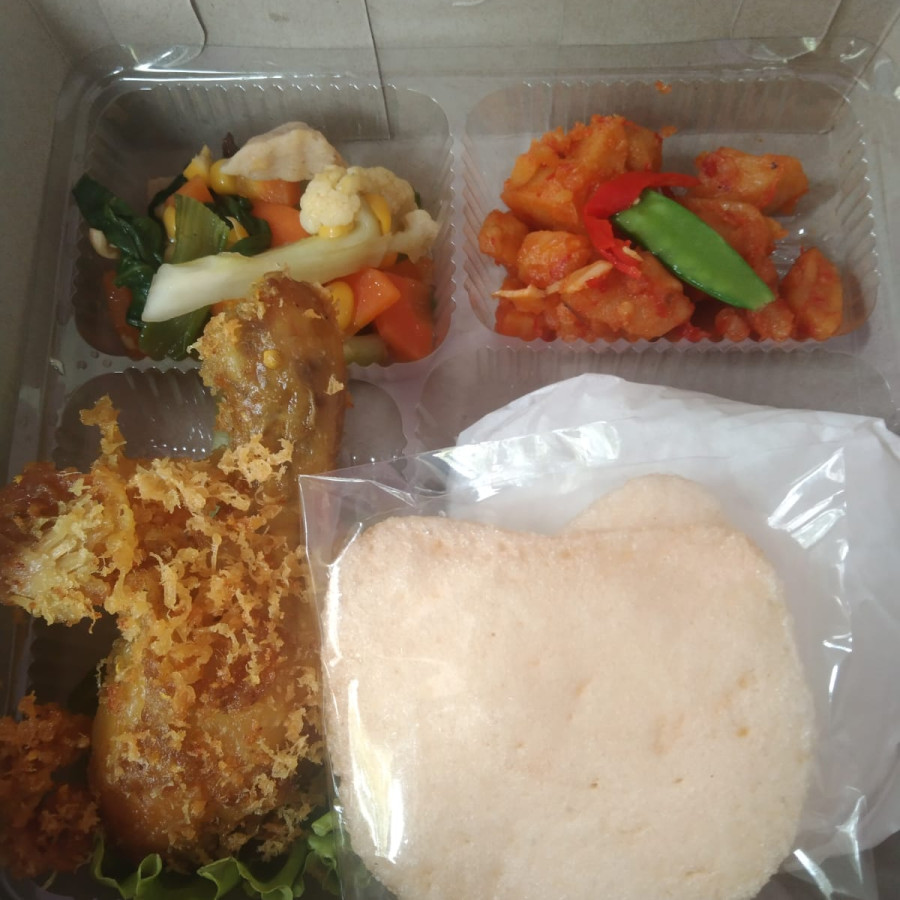 nasi box ayam goreng kremes