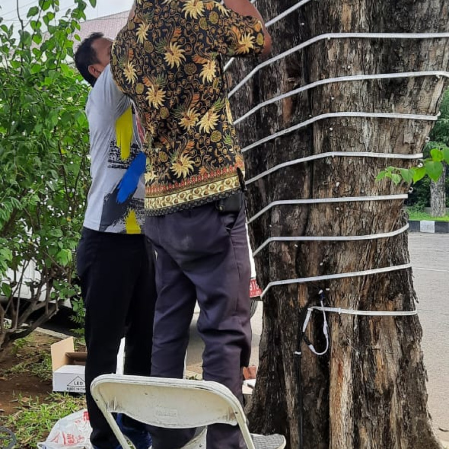 DEKORASI LAMPU HIAS RUMAH DINAS - detail