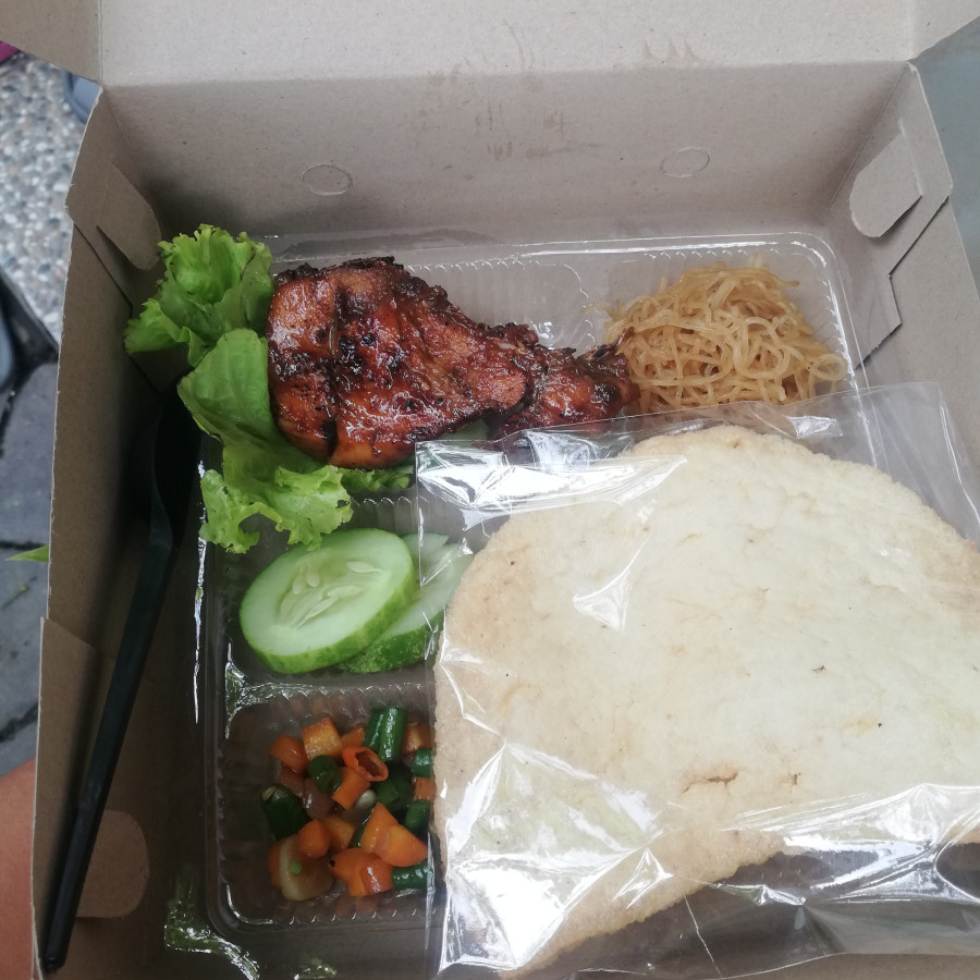 Nasi kotak untuk konsumsi acara - utama