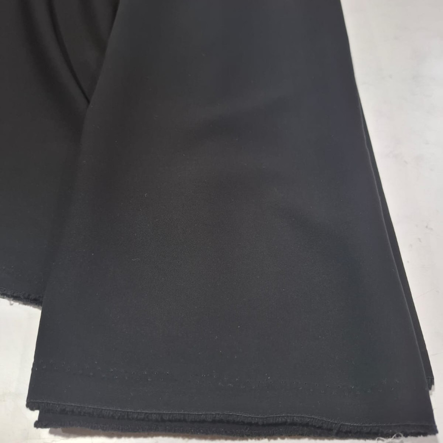 KAIN Hitam JET BLACK - utama