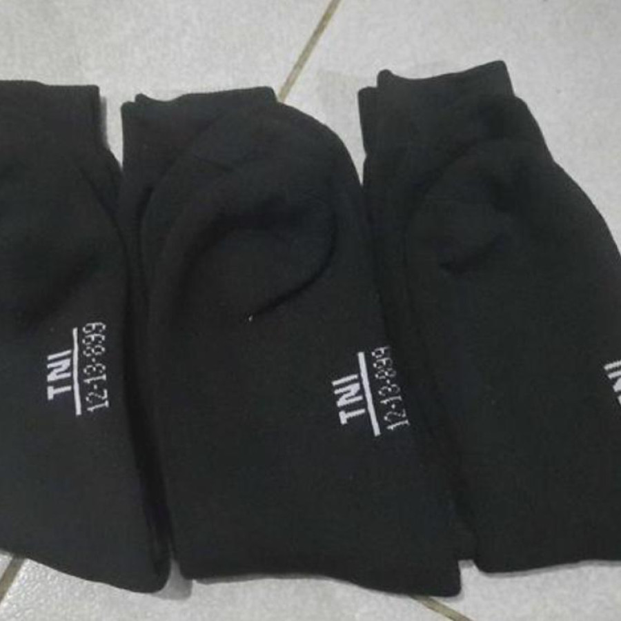 Kaos Kaki Tebal