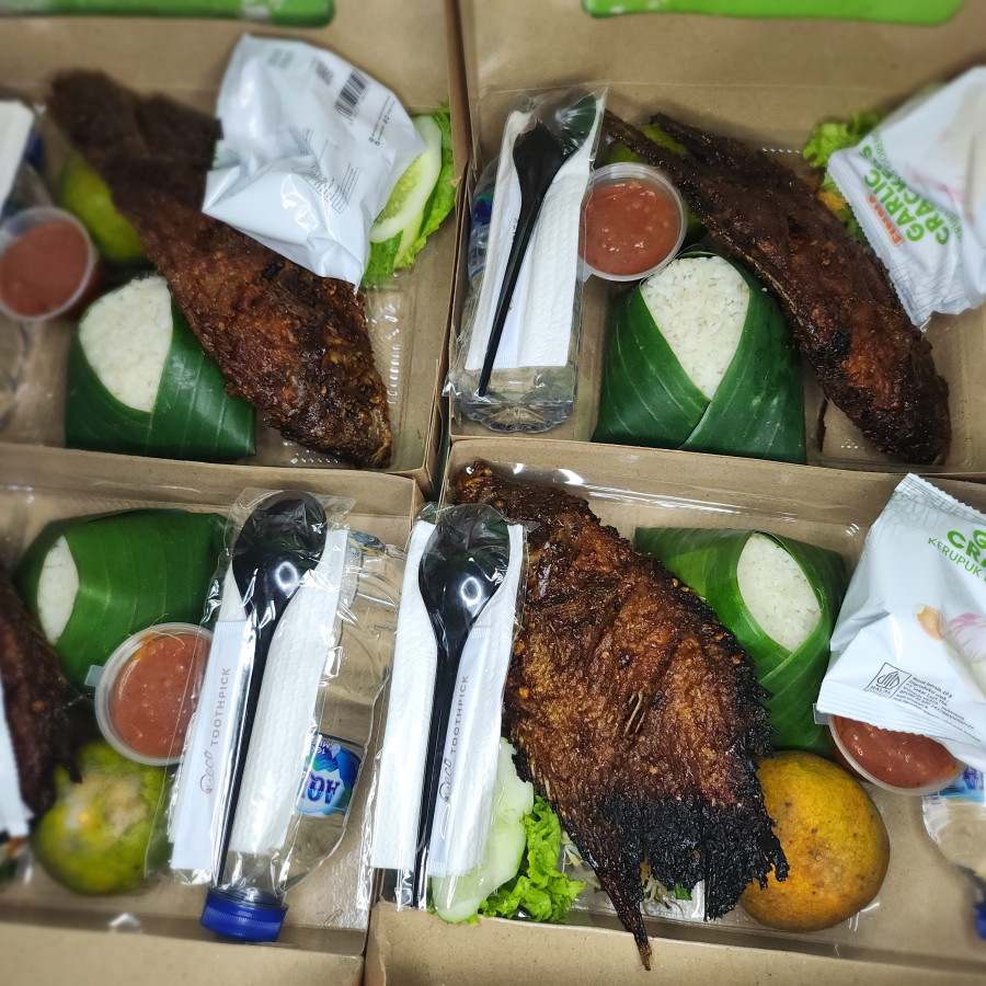Nasi box gurami bakar lengkal - utama