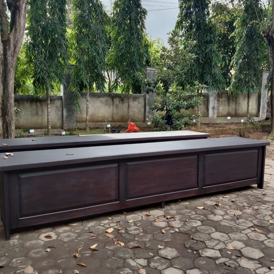 Meja Rapat - depan