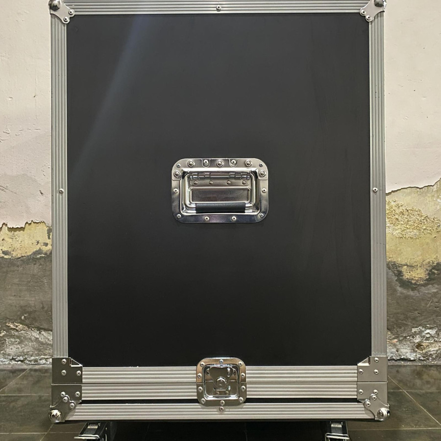 Hardcase Speaker - utama