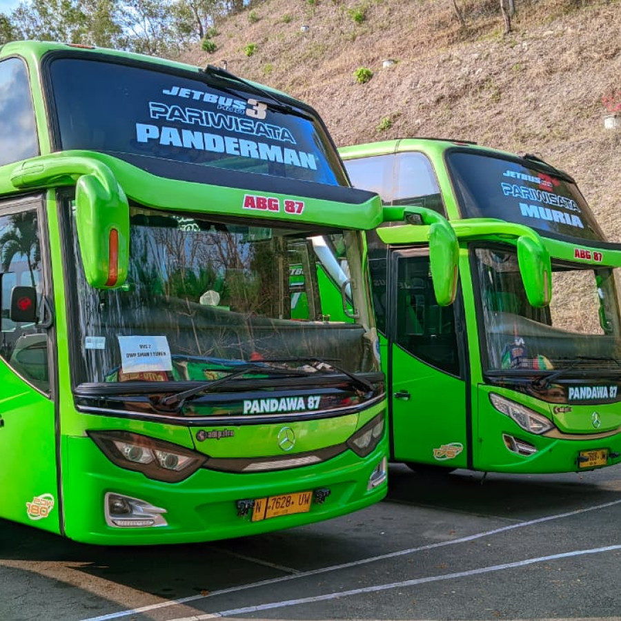 Bus Pariwisata JB2 / JB3 - depan