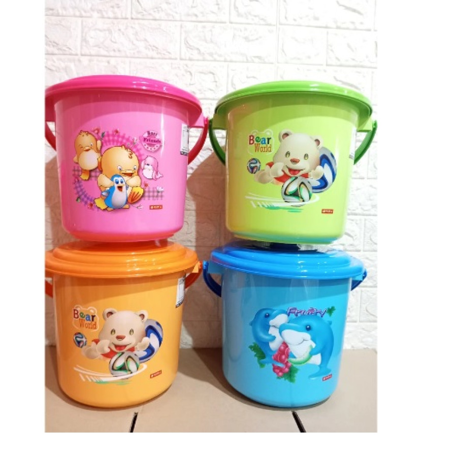 Timba Ember bahan Plastik Maspion Lion Star 2.5 liter - utama