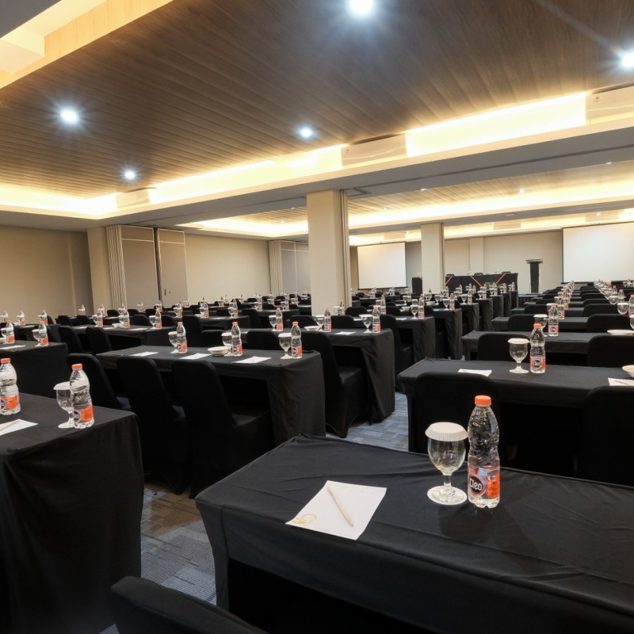 Fullboard Meeting Package