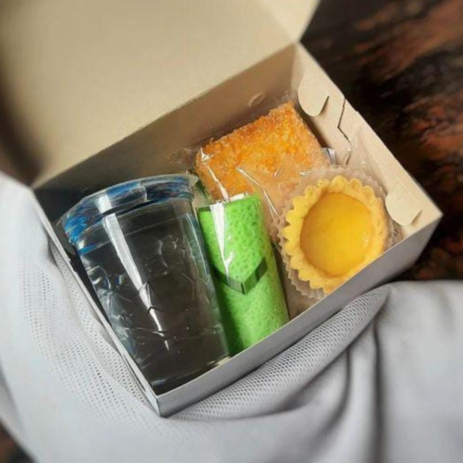 Snack Dus + Air Mineral - utama