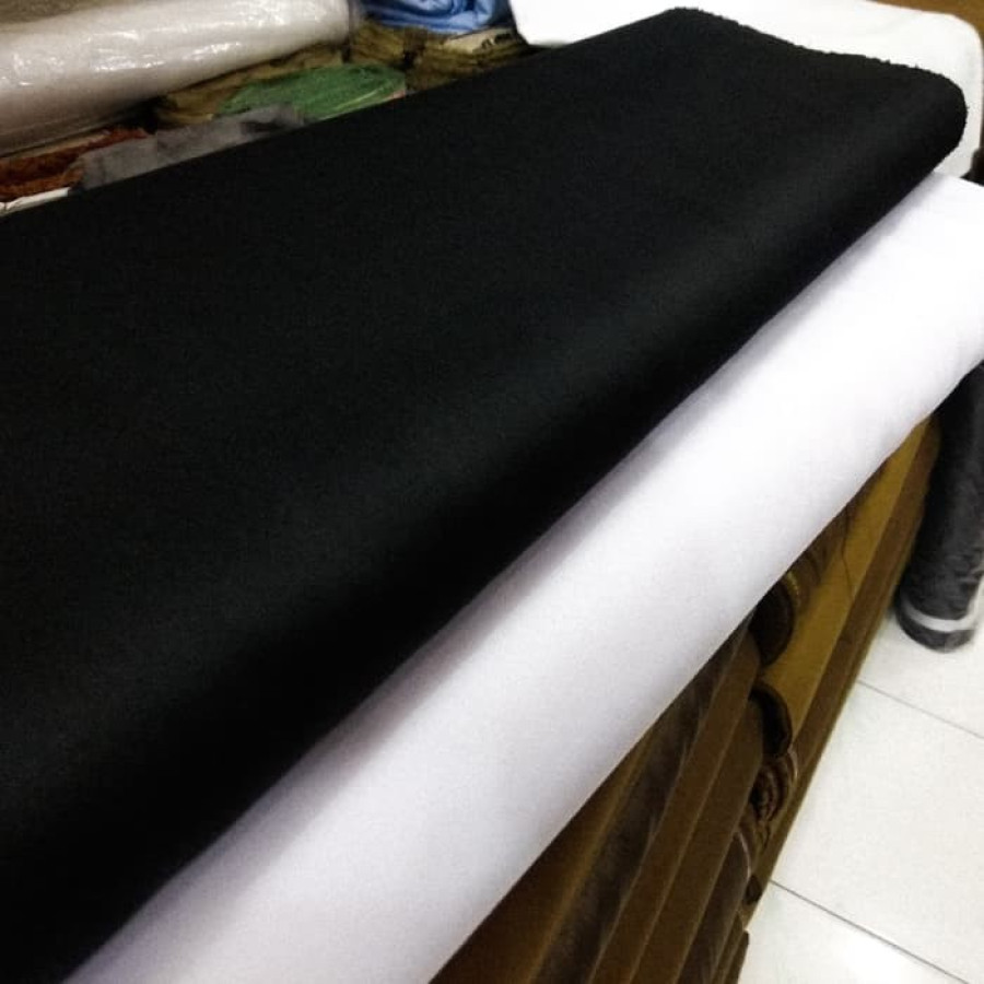 Kain drill hitam