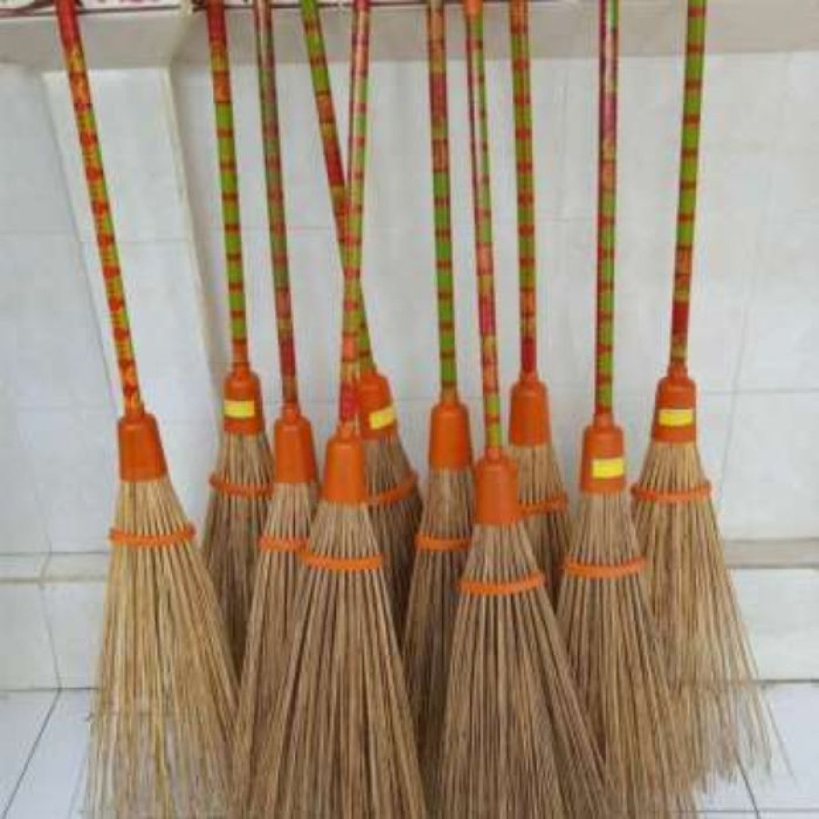 Sapu Lidi Besar