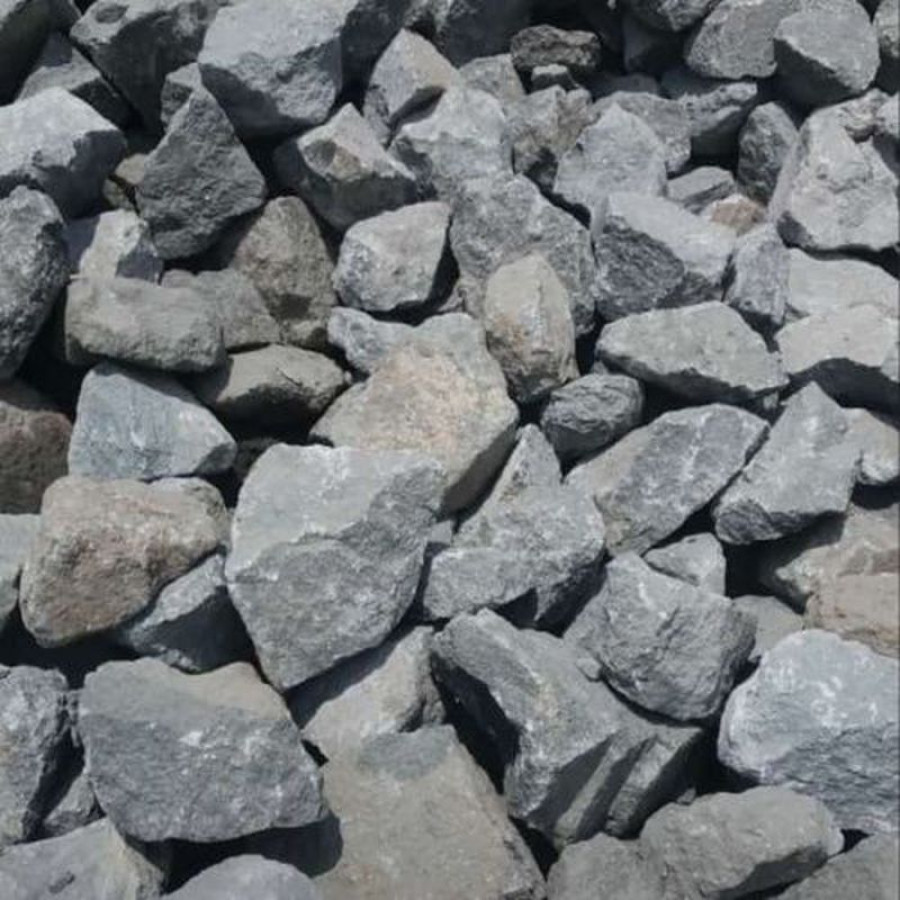 Batu belah ukuran 8/4 cm