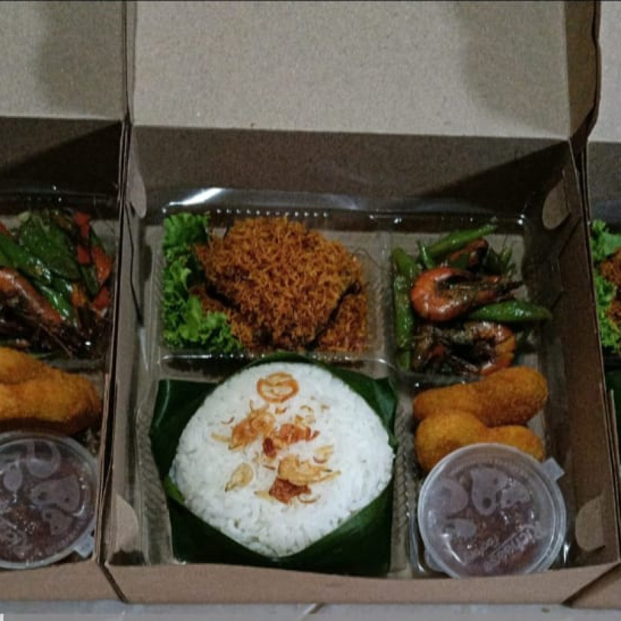 Kotak Nasi - depan