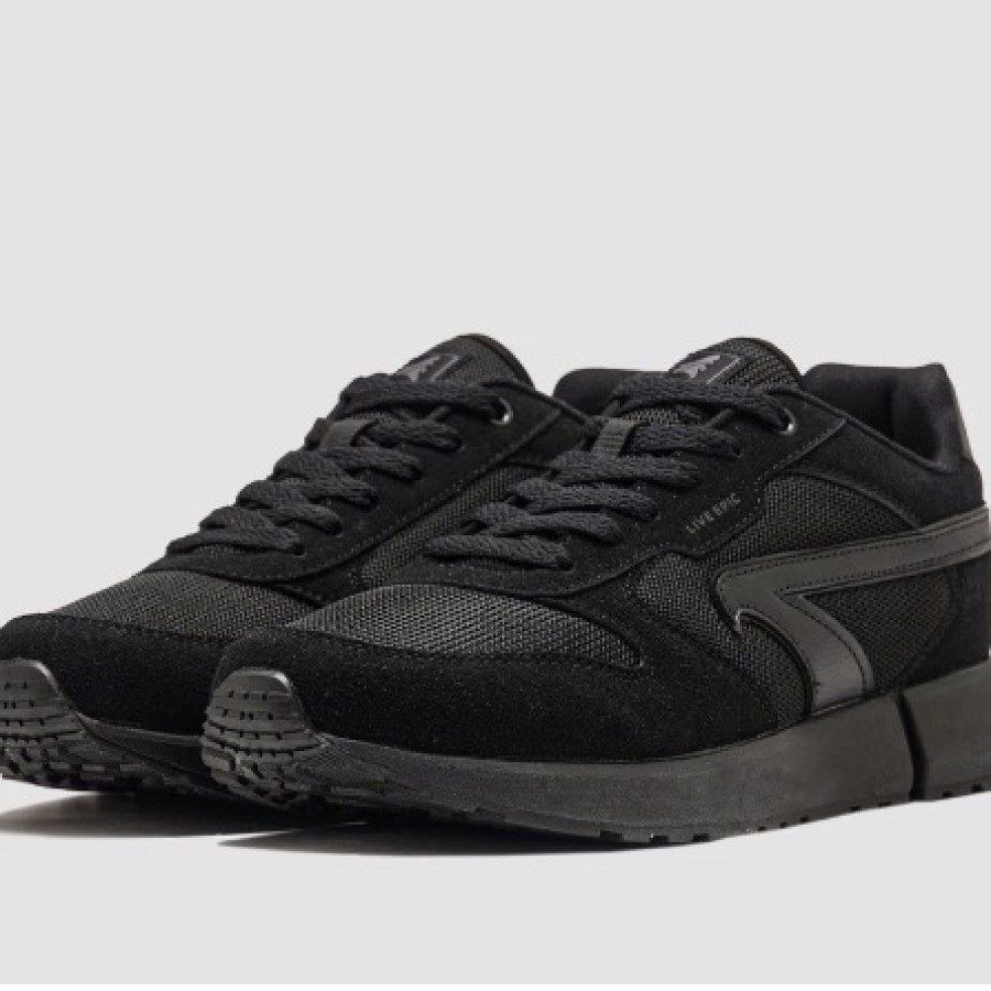 Sepatu BRODO - Sneakers Corsa Classic Full Black - depan