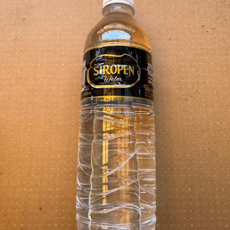 Air mineral 600 ml - depan