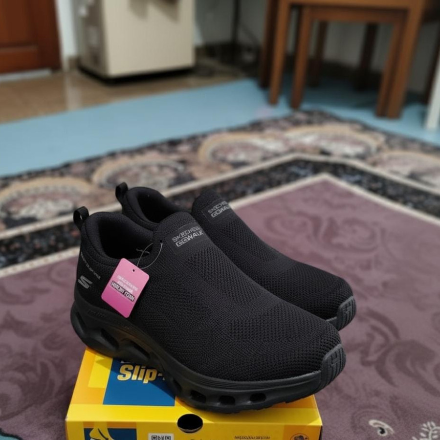 Sepatu Sketchers Gowalk