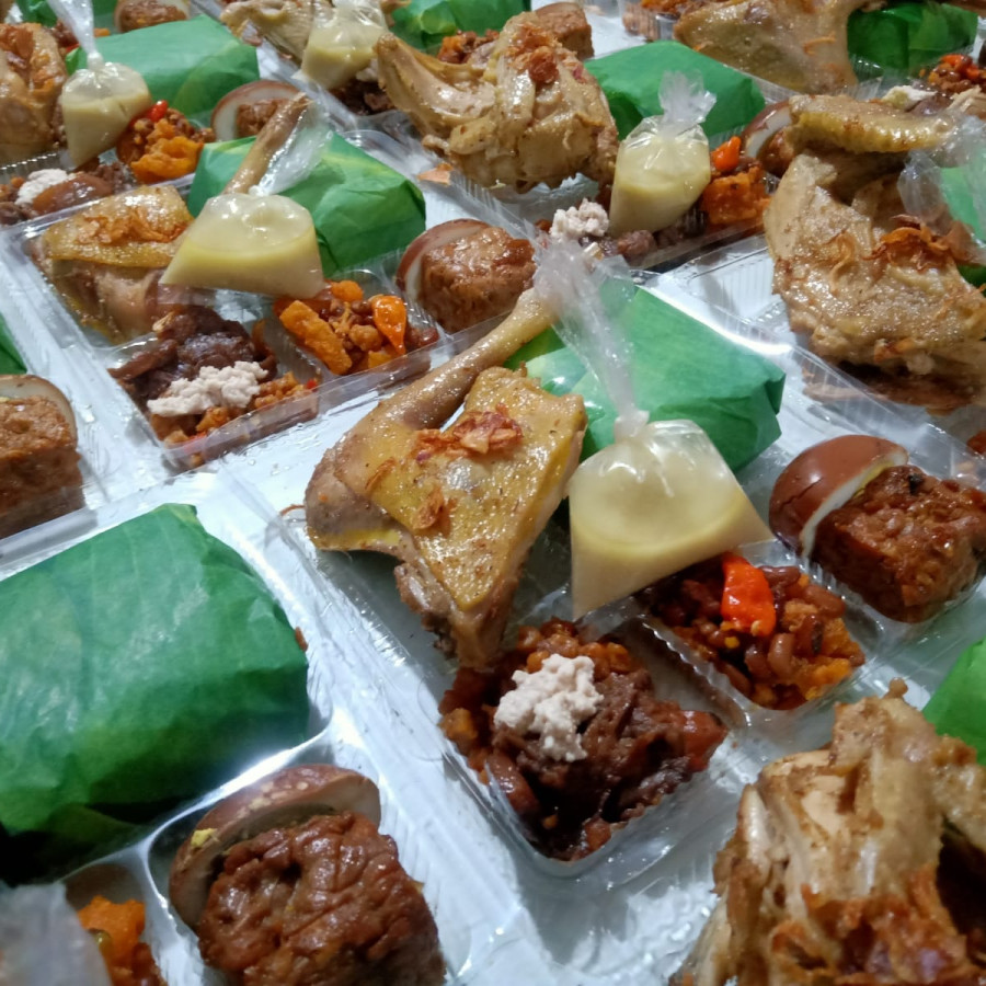 Paket Nasi Gudeg