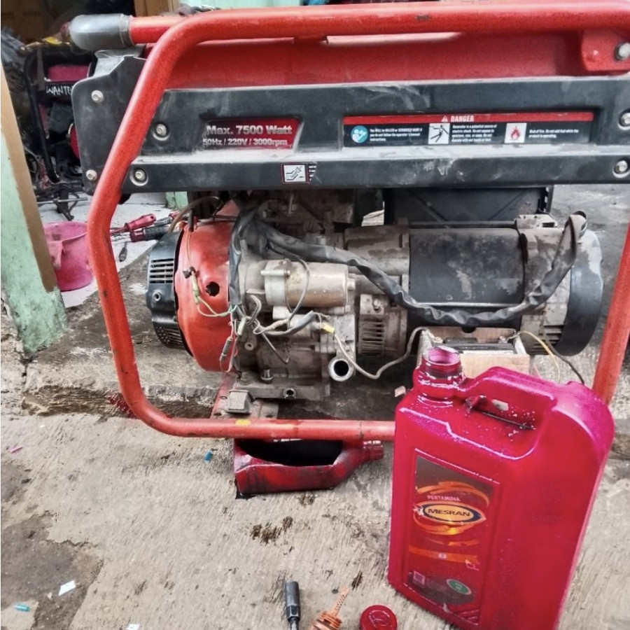 Service generator listrik - detail