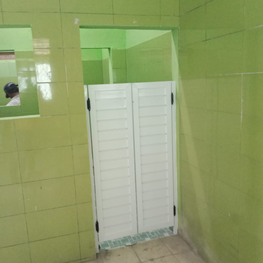 Pasang pintu koboy aluminium per unit