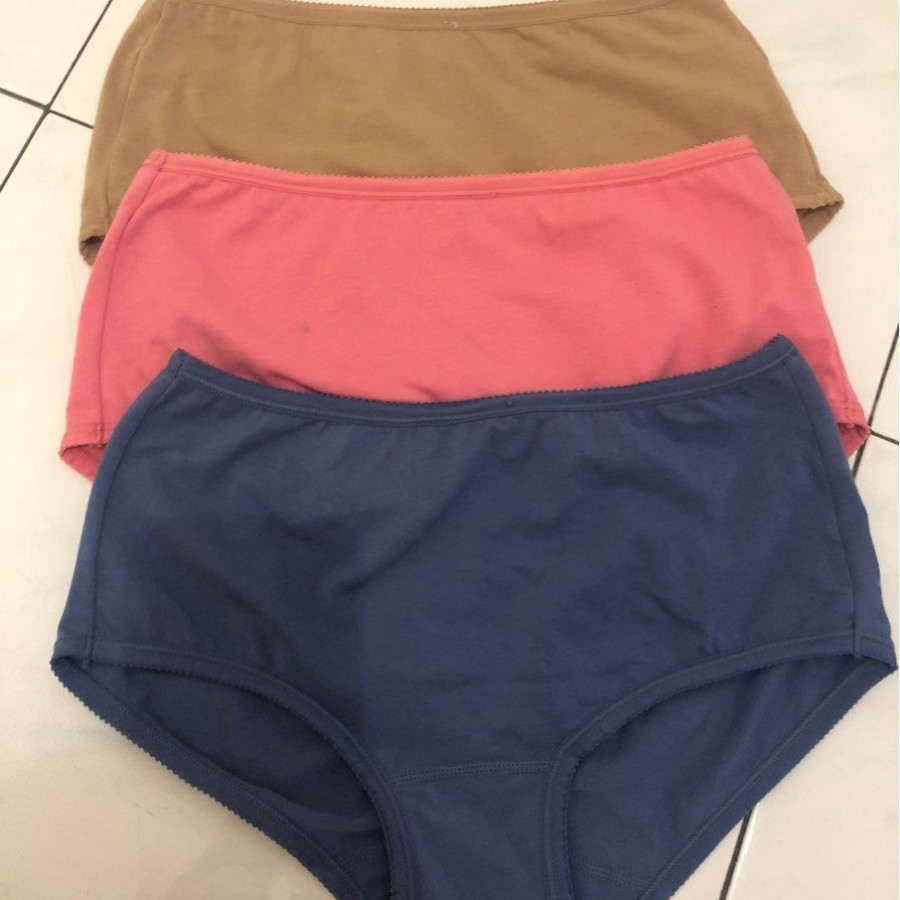celana dalam wanita