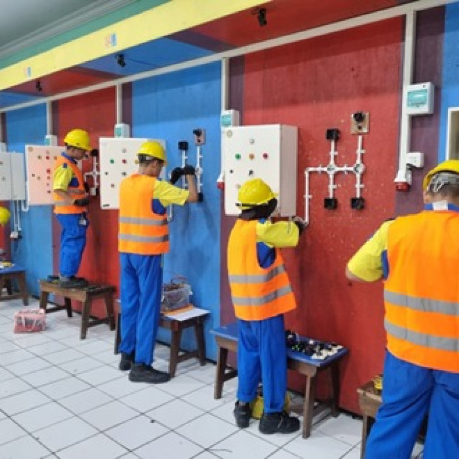 Bahan Pelatihan Pemasangan Instalasi Listrik Bangunan Sederhana - utama