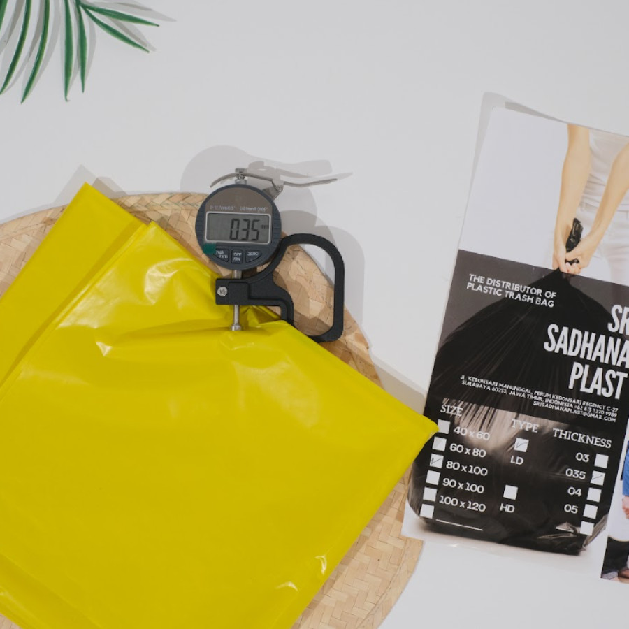 Trash Bag Kuning 80x100x035 Mic - depan