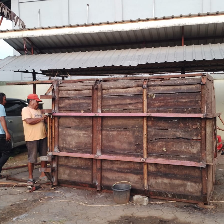 Jasa Pengelasan Bak Dump Truk