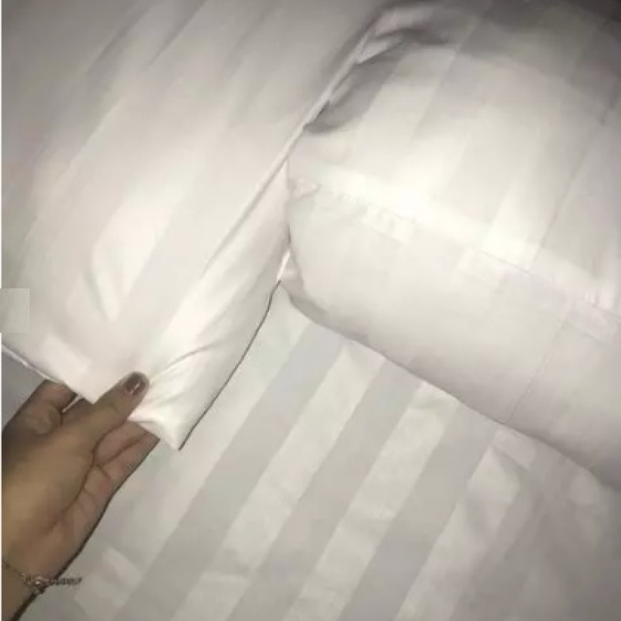 Sprei / Bed Cover Putih ROMANTIC - detail