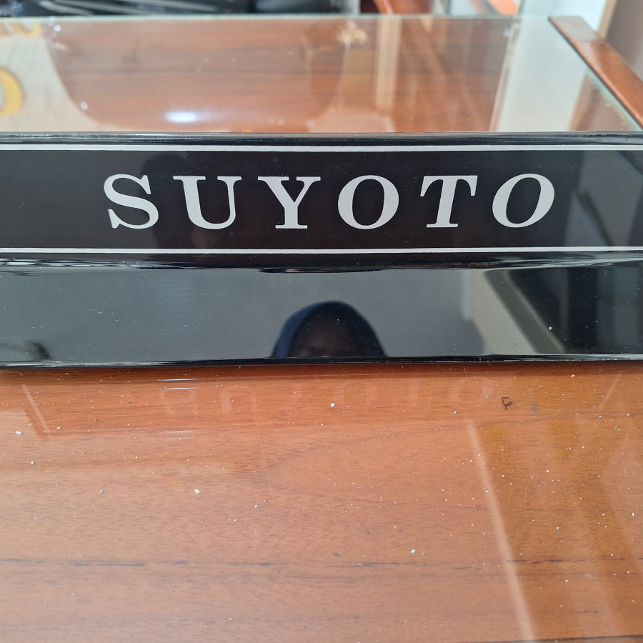 PAPAN NAMA AKRILIK - depan