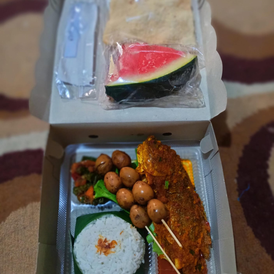 NASI KOTAK 38