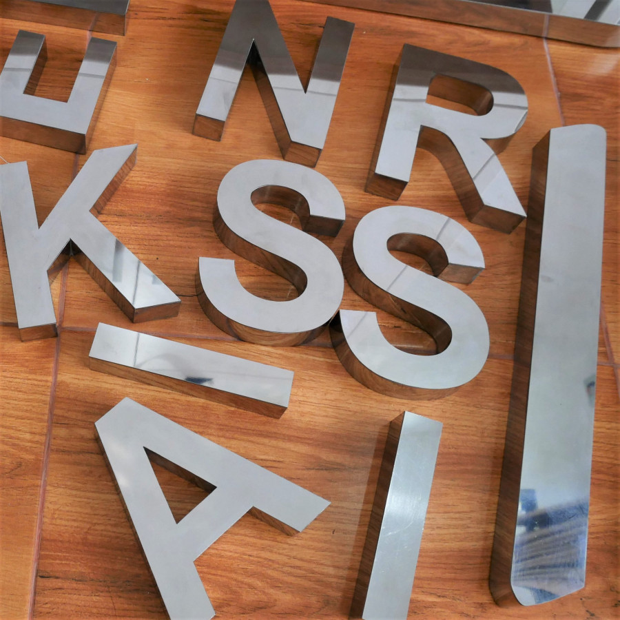 Huruf Timbul Galvanis - 19 cm