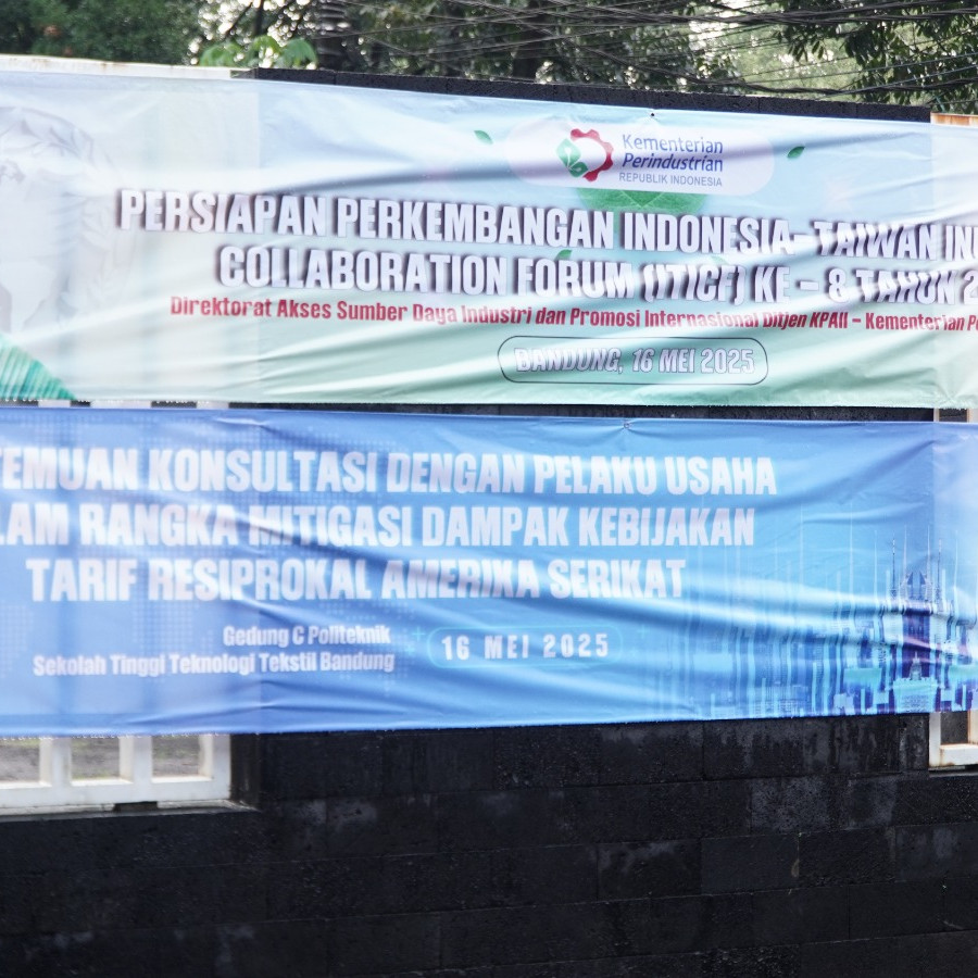 Belanja Cetak Spanduk - depan