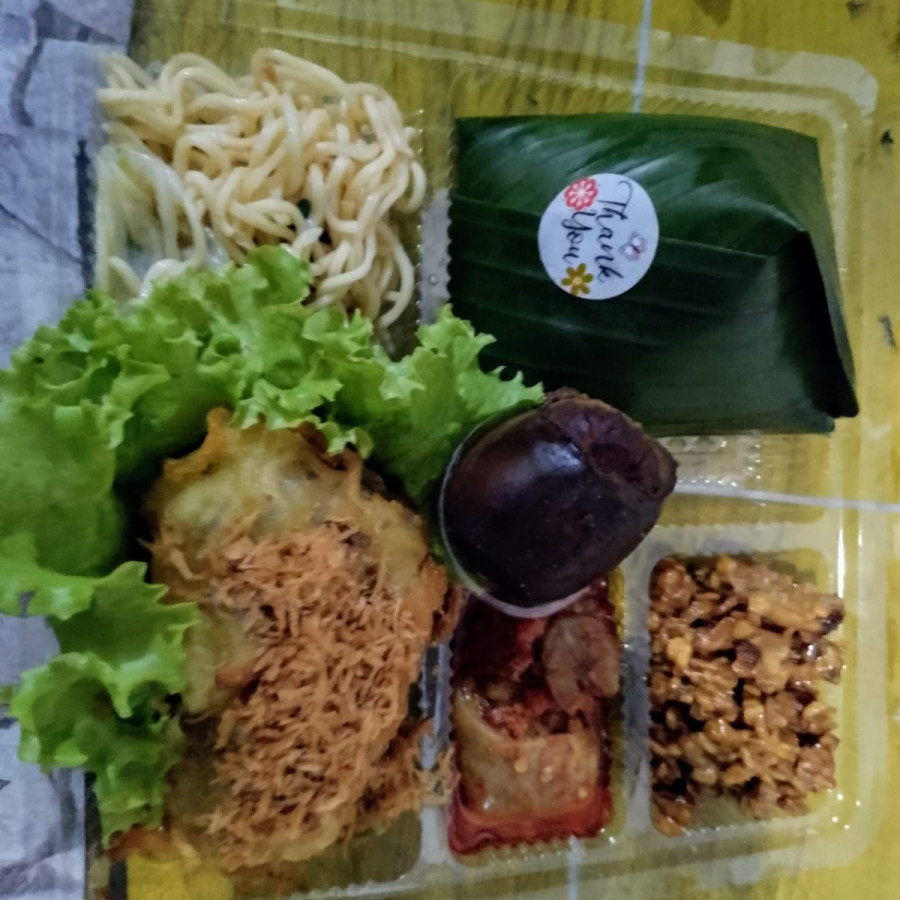 Nasi ayam goreng ragi - detail