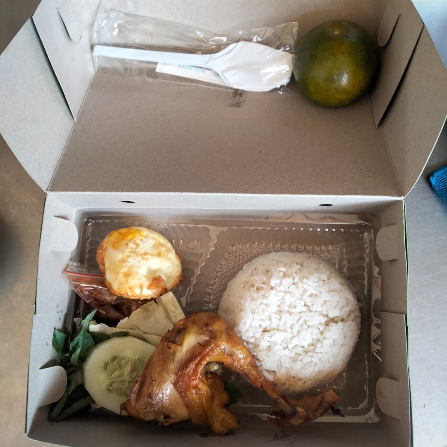 Ayam goreng Pojok Kanwa