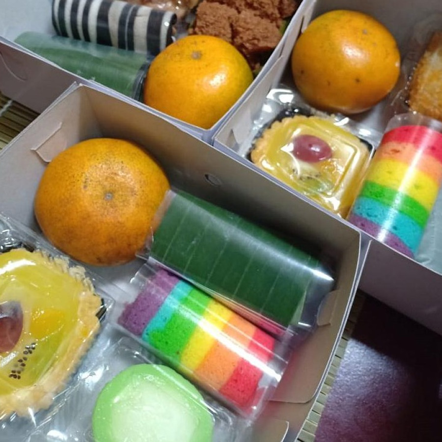 SNACK KOTAK/KUE KOTAK - depan