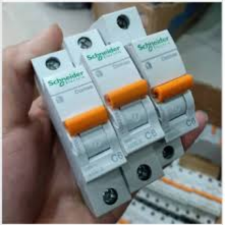 Pemasangan MCB 6 Amp - depan