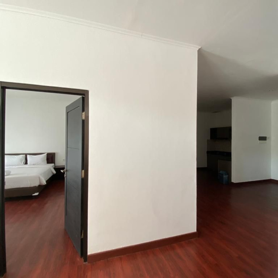 FAMILY ROOM (FOR 4 PEOPLE) TWO RICH HOTEL - depan