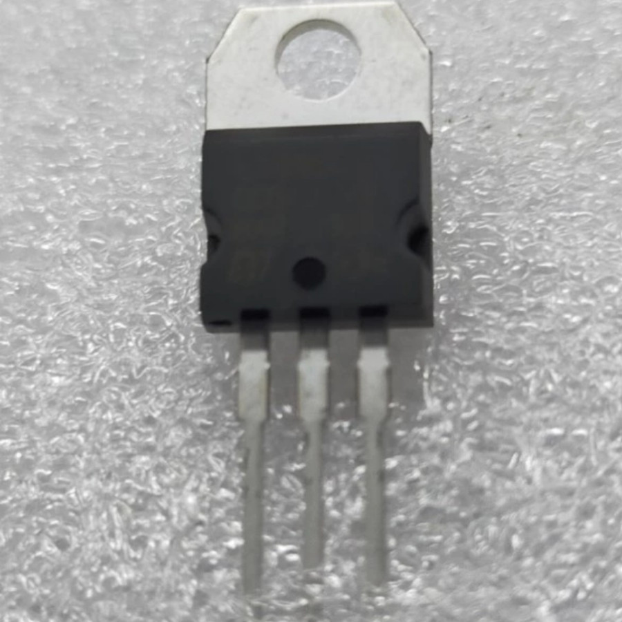 Spareparts IC regulator 7824/7812 - utama