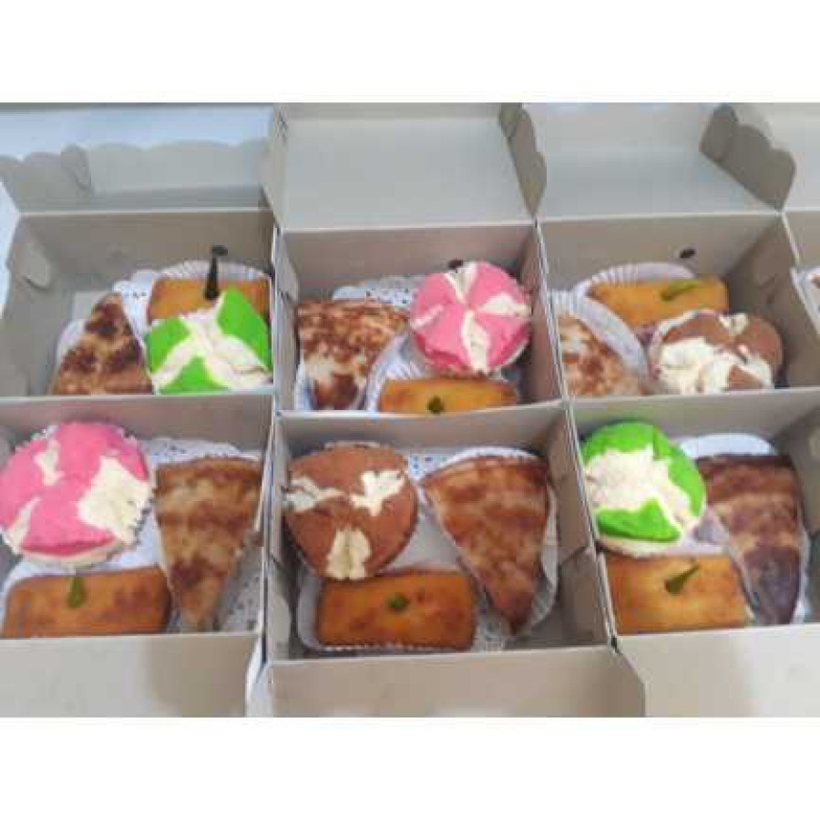 Paket Snack Kotak