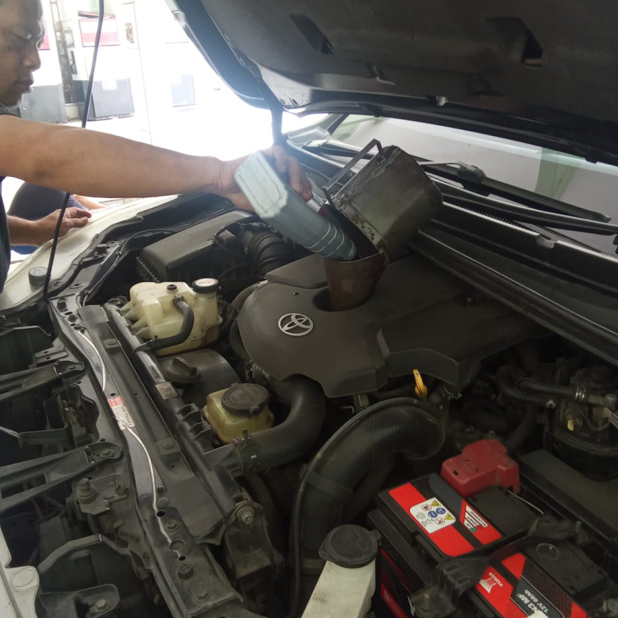 Pemeliharaan / Perawatan Kendaraan Bermotor Roda 4 Berat (Matic) - depan